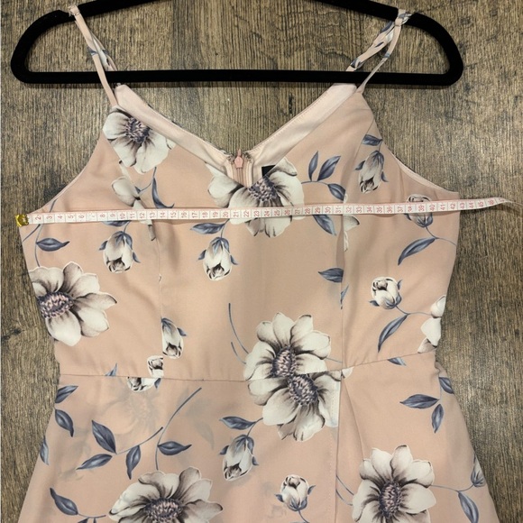 Lulu's Blush Pink Floral Romper. - Picture 7 of 9